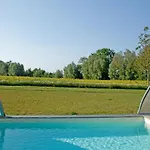 Duxcaar By Interhome