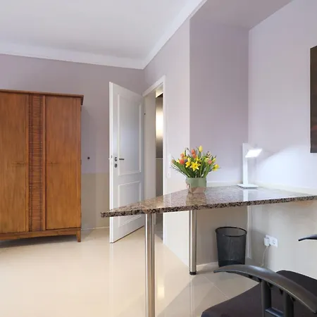 Duxcaar By Interhome